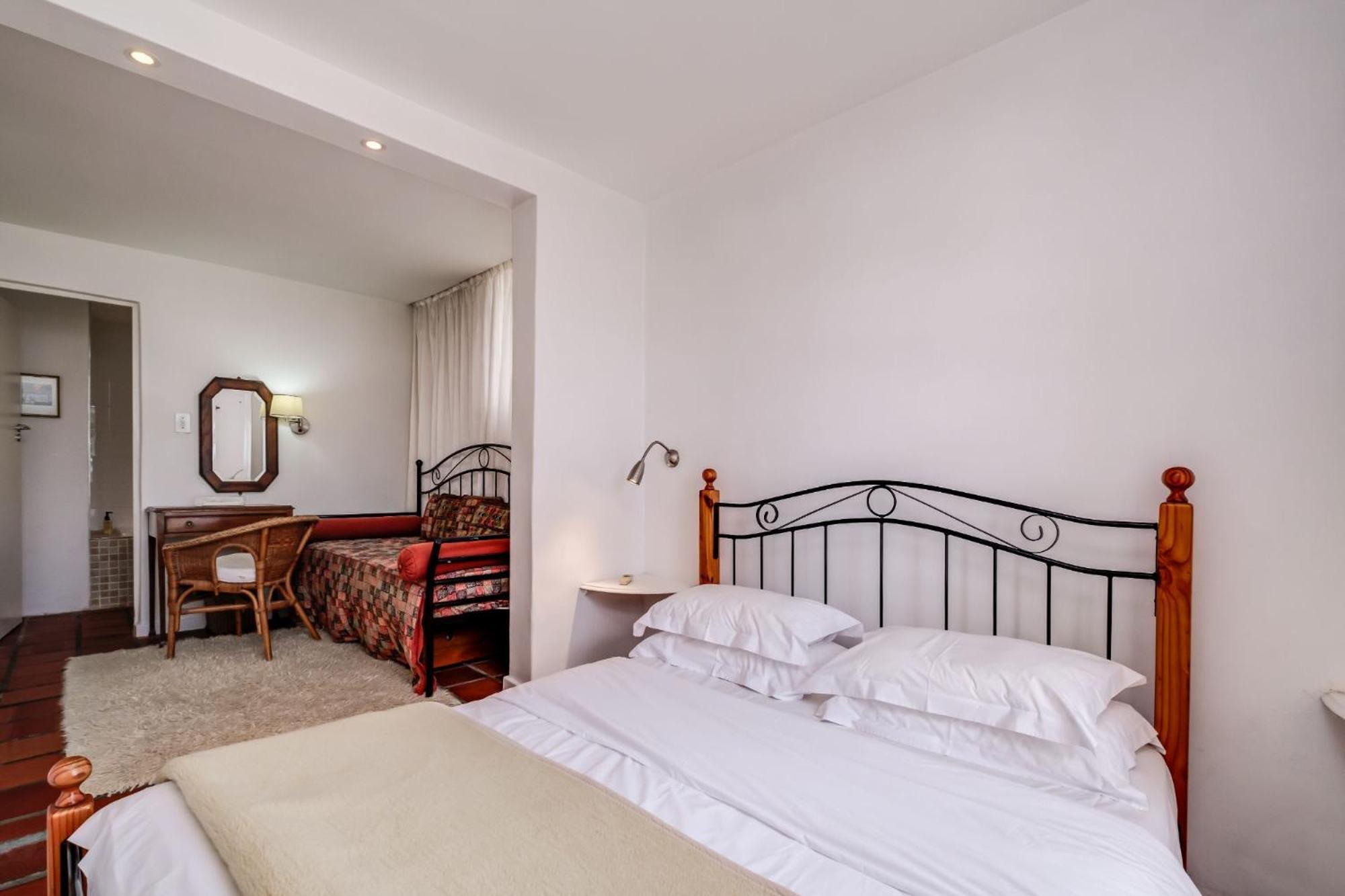 Camps Bay Terrace Palm Suite เคปทาวน์ ภายนอก รูปภาพ