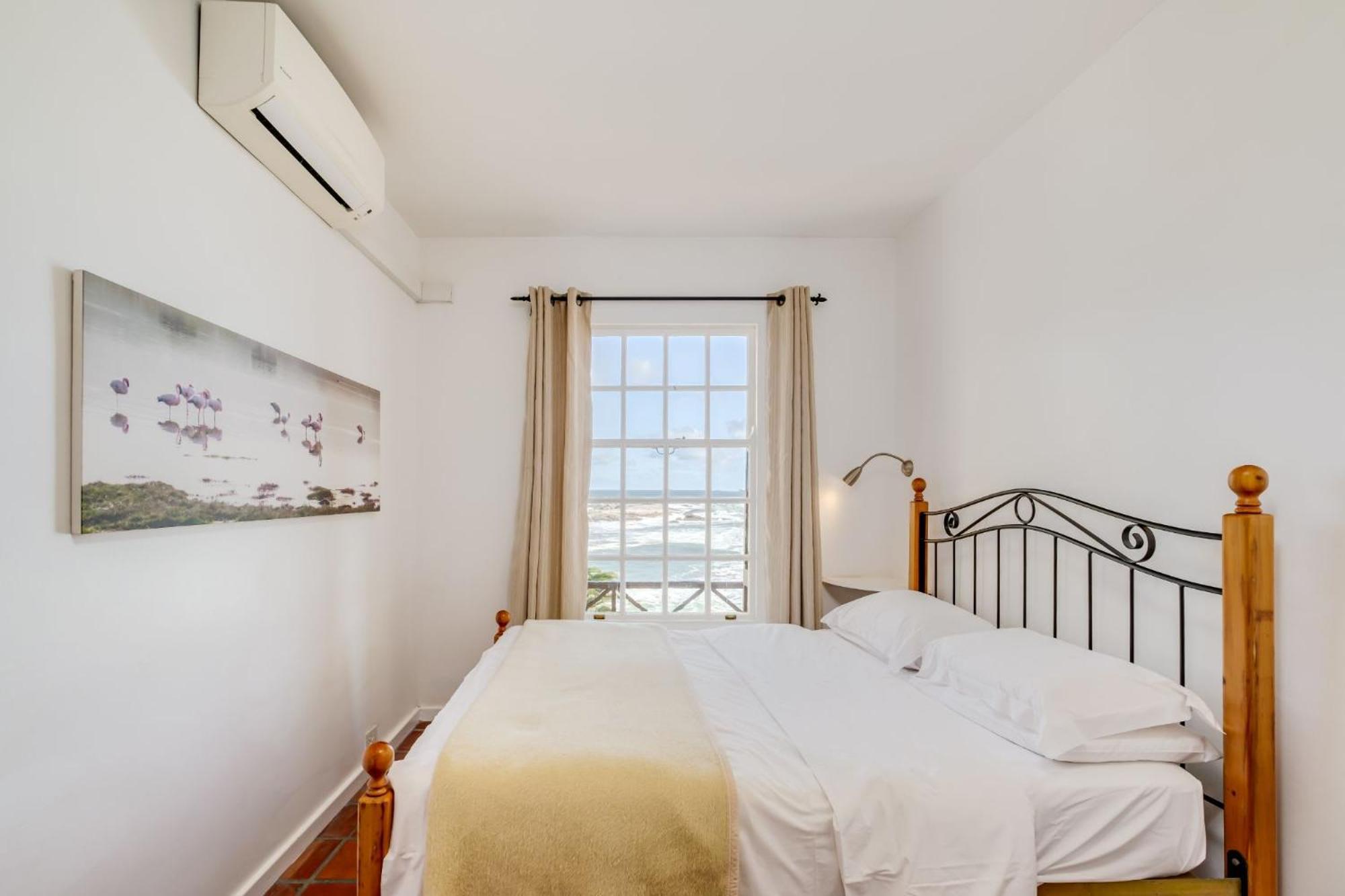 Camps Bay Terrace Palm Suite เคปทาวน์ ภายนอก รูปภาพ